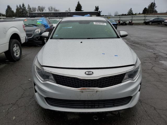 5XXGT4L33JG195143 - 2018 KIA OPTIMA LX SILVER photo 5