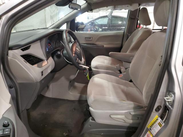 5TDZZ3DC4JS926323 - 2018 TOYOTA SIENNA L SILVER photo 7