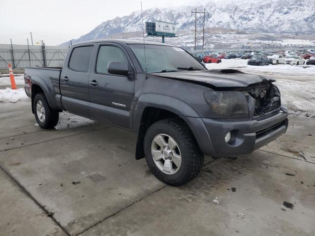 3TMMU4FN1BM026137 - 2011 TOYOTA TACOMA DOUBLE CAB LONG BED BLACK photo 4