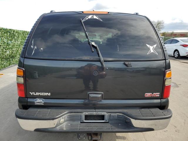 1GKEC13Z04R157885 - 2004 GMC YUKON BLACK photo 6