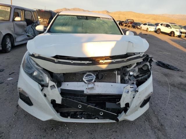 1N4BL4BV9KC232278 - 2019 NISSAN ALTIMA S WHITE photo 5