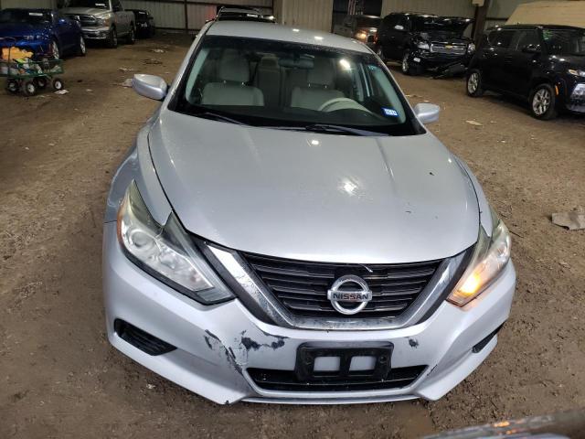 1N4AL3AP1HC130166 - 2017 NISSAN ALTIMA 2.5 WHITE photo 5