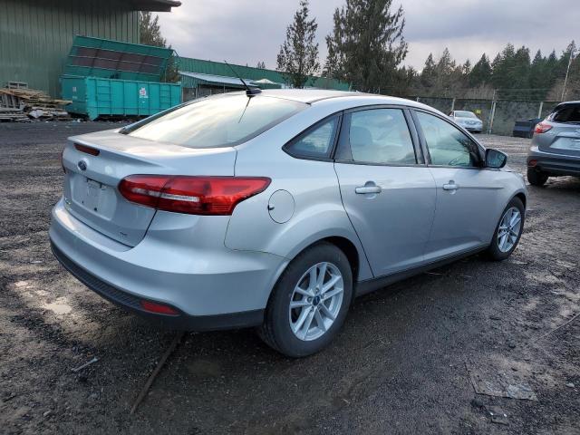 1FADP3F2XJL271550 - 2018 FORD FOCUS SE SILVER photo 3