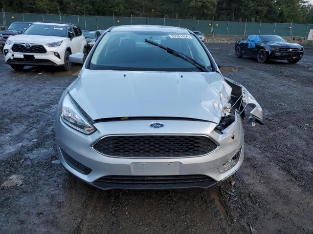 1FADP3F2XJL271550 - 2018 FORD FOCUS SE SILVER photo 5