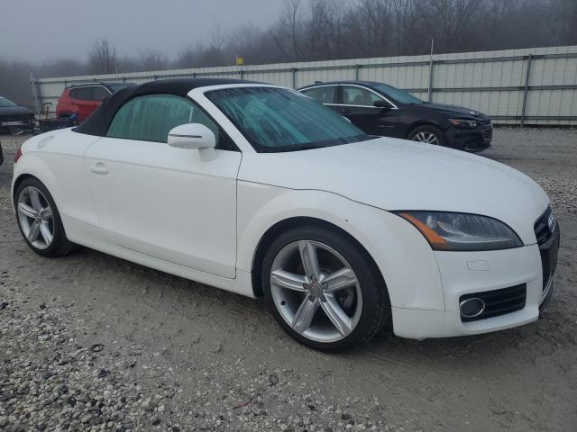 TRUSFAFK5B1017918 - 2011 AUDI TT PREMIUM WHITE photo 4