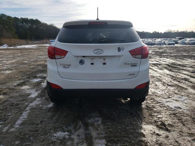 KM8JUCAC4DU774328 - 2013 HYUNDAI TUCSON GLS WHITE photo 6