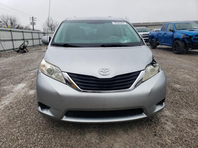 5TDKK3DC5BS150873 - 2011 TOYOTA SIENNA LE SILVER photo 5