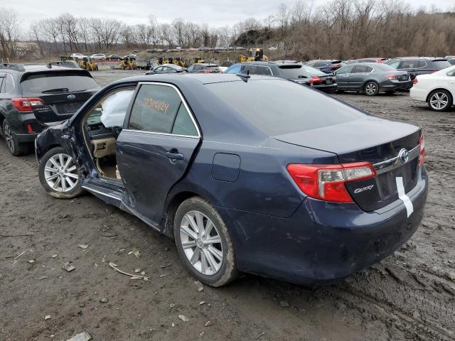 4T1BD1FK5EU139239 - 2014 TOYOTA CAMRY HYBRID BLUE photo 2