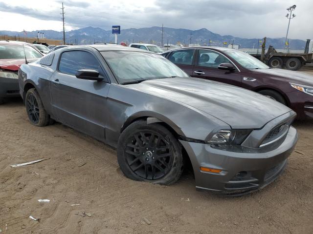 1ZVBP8AM3E5306346 - 2014 FORD MUSTANG GRAY photo 4