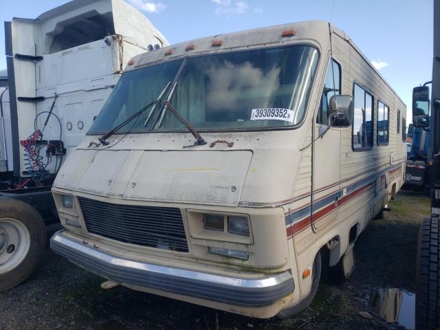 1GBKP37W6E3302757 - 1984 CHEVROLET P30 BEIGE photo 2