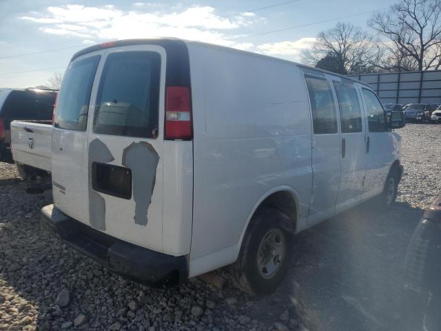 1GCWGFCA8C1174524 - 2012 CHEVROLET EXPRESS G2 WHITE photo 3