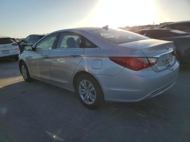 5NPEB4AC1CH443622 - 2012 HYUNDAI SONATA GLS SILVER photo 2