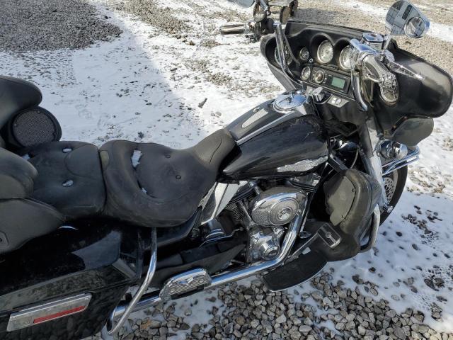1HD1FCW106Y710349 - 2006 HARLEY-DAVIDSON FLHTCUI 黑色 照片 5