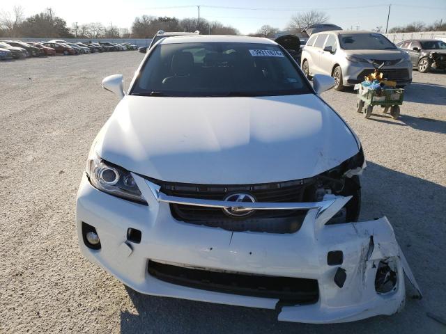 JTHKD5BH1B2041708 - 2011 LEXUS CT 200 WHITE photo 5