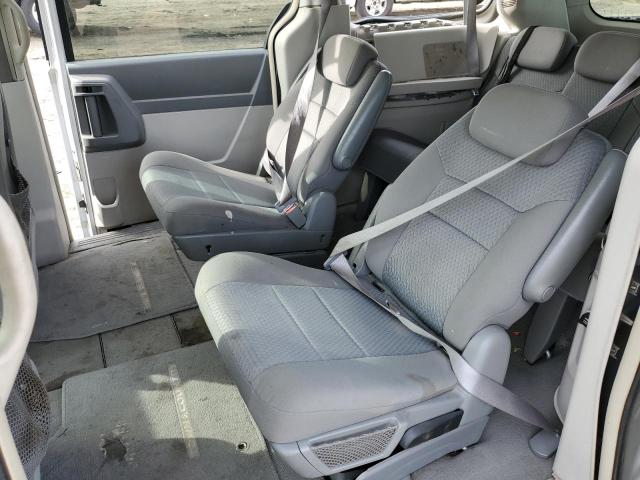 2A4RR2D10AR391261 - 2010 CHRYSLER TOWN & COU LX SILVER photo 11