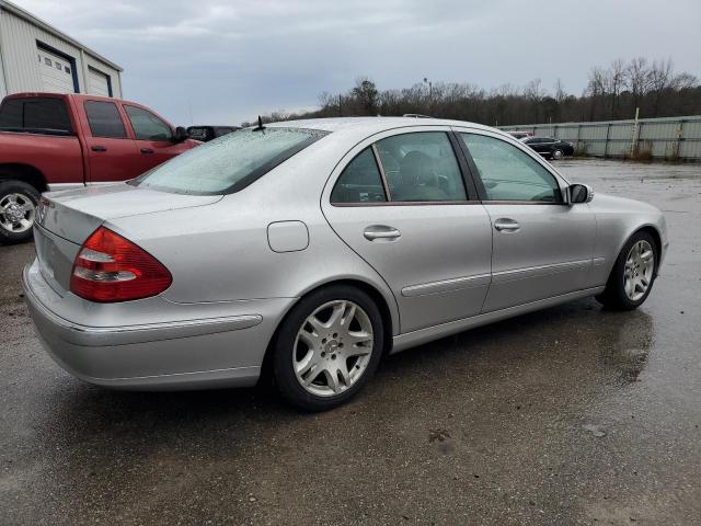 WDBUF70J73A187185 - 2003 MERCEDES-BENZ E 500 SILVER photo 3