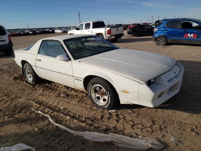 1G1AP8710CL111477 - 1982 CHEVROLET CAMARO WHITE photo 4