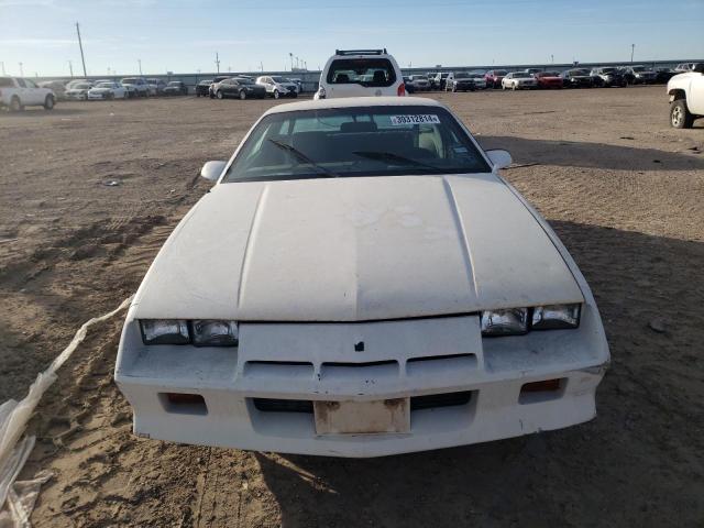 1G1AP8710CL111477 - 1982 CHEVROLET CAMARO WHITE photo 5