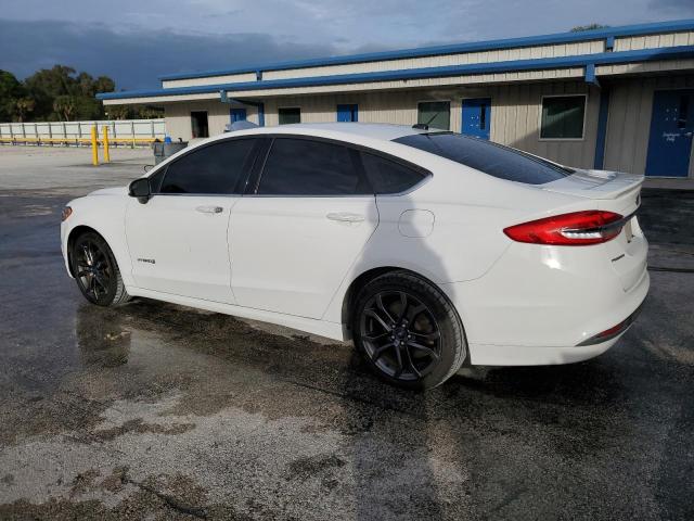 3FA6P0LU8JR169047 - 2018 FORD FUSION SE HYBRID WHITE photo 2