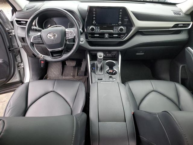 5TDGZRAH0LS507849 - 2020 TOYOTA HIGHLANDER XLE SILVER photo 8
