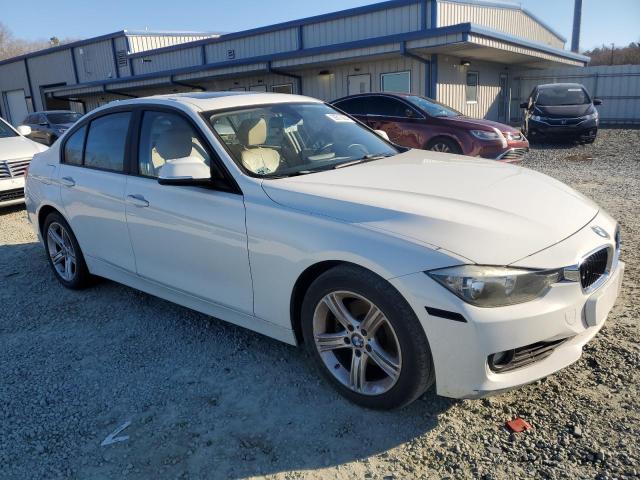 WBA3A5C52CF256931 - 2012 BMW 328 I WHITE photo 4