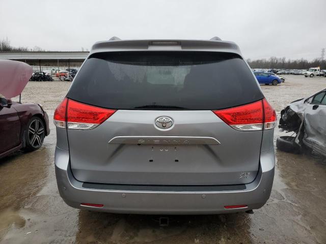 5TDDK3DC5BS017104 - 2011 TOYOTA SIENNA XLE SILVER photo 6