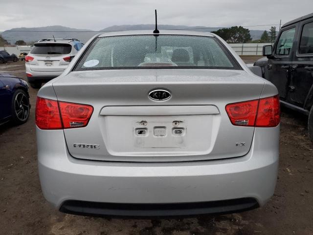 KNAFU4A24A5113070 - 2010 KIA FORTE EX SILVER photo 6