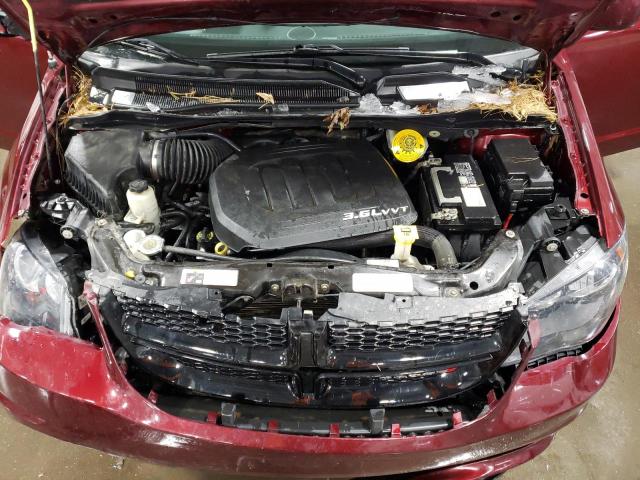 2C4RDGBG0JR198956 - 2018 DODGE GRAND CARA SE RED photo 11