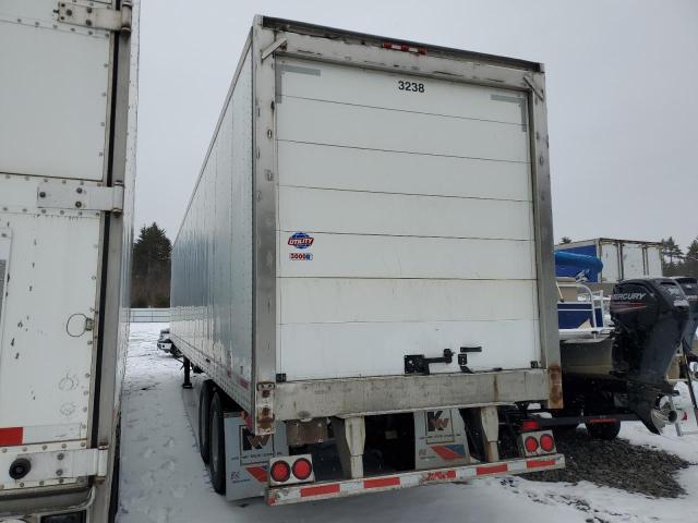 1UYVS24899M733702 - 2009 UTILITY REEFER WHITE photo 3