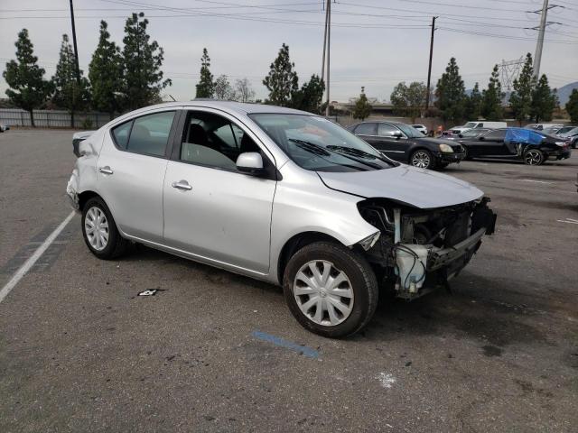 3N1CN7AP9EL832677 - 2014 NISSAN VERSA S SILVER photo 4