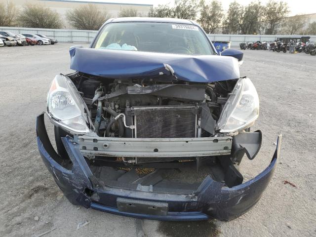 3N1CN7AP3KL881076 - 2019 NISSAN VERSA S BLUE photo 5