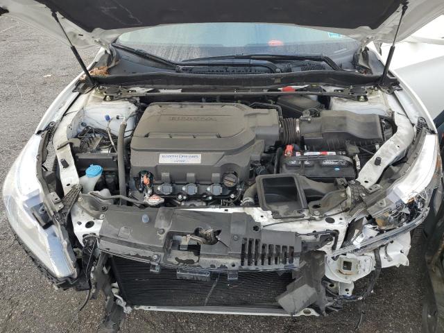 1HGCR3F86HA032556 - 2017 HONDA ACCORD EXL WHITE photo 11