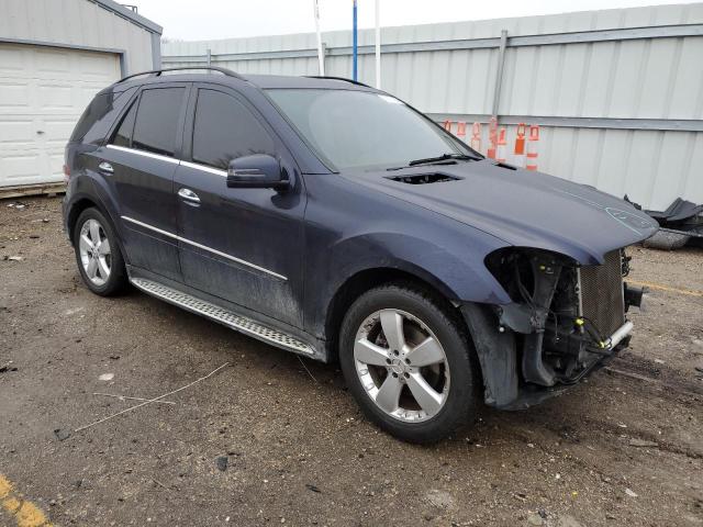 4JGBB8GB5BA679121 - 2011 MERCEDES-BENZ ML 350 4MATIC BLUE photo 4