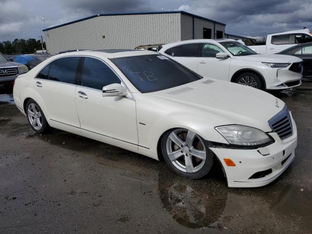 WDDNG7DB6CA478224 - 2012 MERCEDES-BENZ S 550 WHITE photo 4