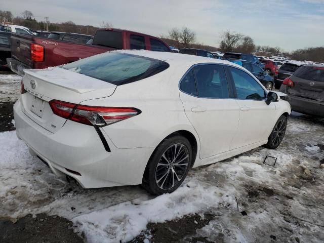 4T1B11HK8JU114108 - 2018 TOYOTA CAMRY L WHITE photo 3