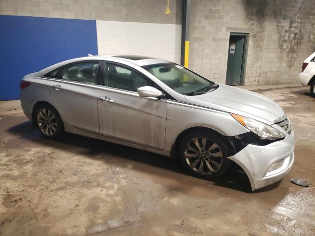 5NPEC4AC4BH120449 - 2011 HYUNDAI SONATA SE SILVER photo 4