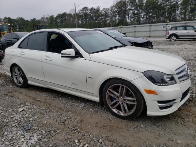 WDDGF4HB6CA652345 - 2012 MERCEDES-BENZ C 250 WHITE photo 4