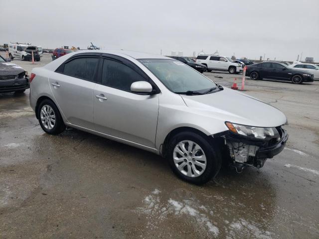 KNAFT4A26C5637472 - 2012 KIA FORTE LX SILVER photo 4