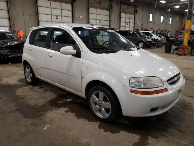 KL1TD66638B014157 - 2008 CHEVROLET AVEO BASE WHITE photo 4