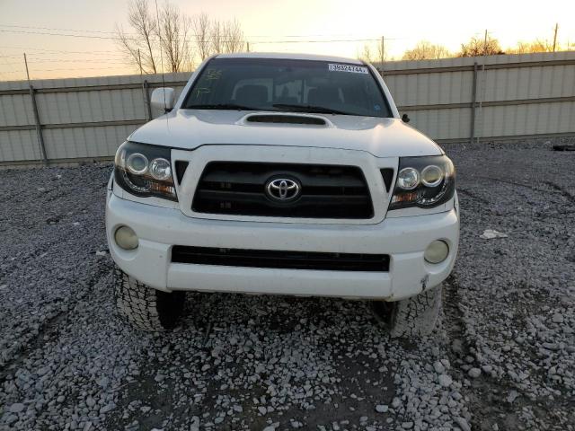 5TELU42N86Z273858 - 2006 TOYOTA TACOMA DOUBLE CAB WHITE photo 5