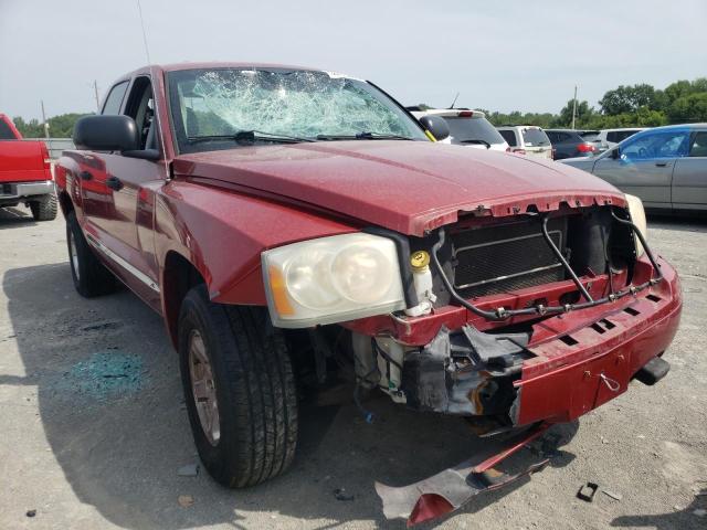 1D7HW58N66S509186 - 2006 DODGE DAKOTA QUAD LARAMIE RED photo 4