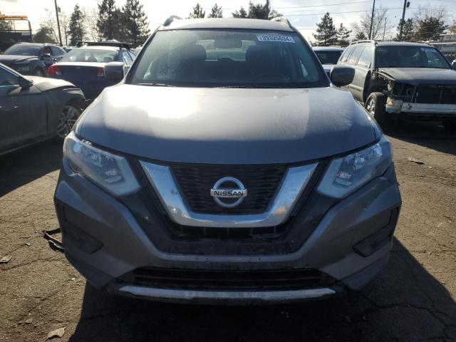 KNMAT2MVXHP506189 - 2017 NISSAN ROGUE S GRAY photo 5