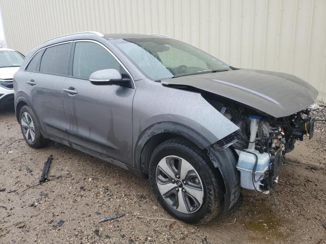 KNDCC3LCXJ5143411 - 2018 KIA NIRO EX GRAY photo 4