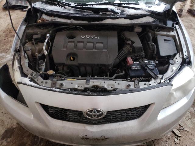 1NXBU4EEXAZ278337 - 2010 TOYOTA COROLLA BASE SILVER photo 11