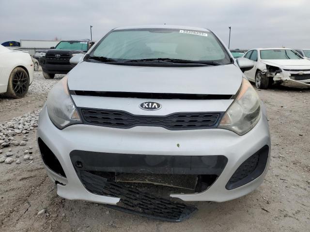 KNADM5A3XF6517871 - 2015 KIA RIO LX SILVER photo 5