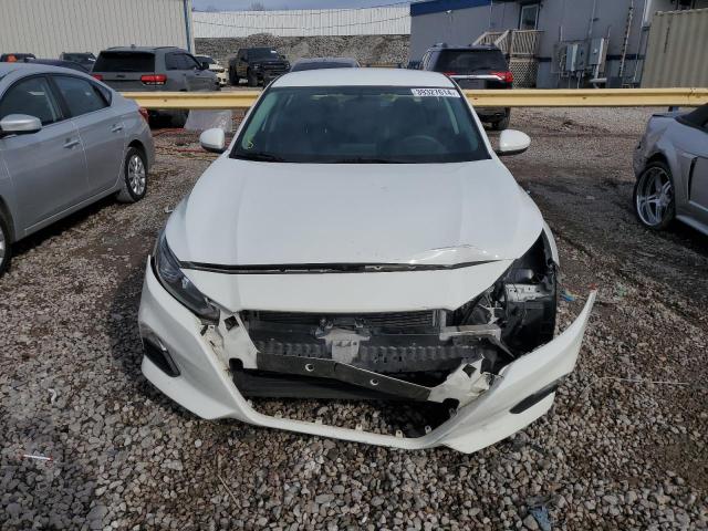 1N4BL4BV8KC226987 - 2019 NISSAN ALTIMA S WHITE photo 5