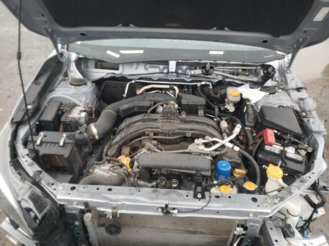 JF2GTABC3JH279919 - 2018 SUBARU CROSSTREK PREMIUM 银色 照片 11