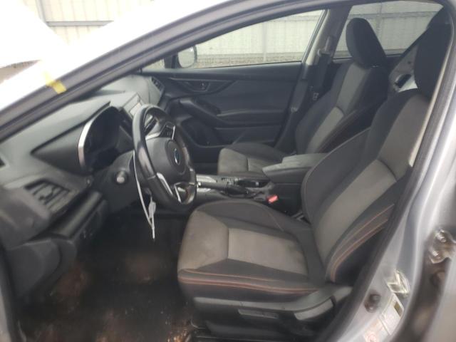 JF2GTABC3JH279919 - 2018 SUBARU CROSSTREK PREMIUM 银色 照片 7