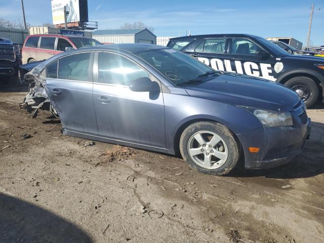 1G1PC5SBXD7211956 - 2013 CHEVROLET CRUZE LT BLUE photo 4