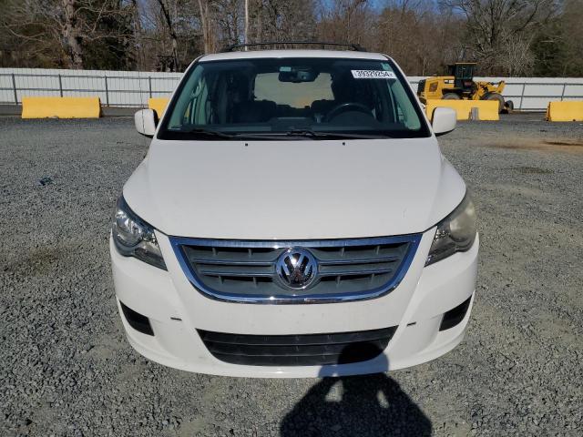 2V8HW54X69R553653 - 2009 VOLKSWAGEN ROUTAN SEL WHITE photo 5